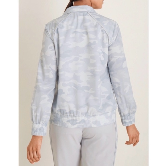 Chico’s Zenergy Camo Mix Jacket Chic Resortwear Beach - Picture 3 of 15